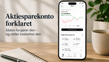 Billede af telefon der viser aktiesparekonto, og hvordan det forklares